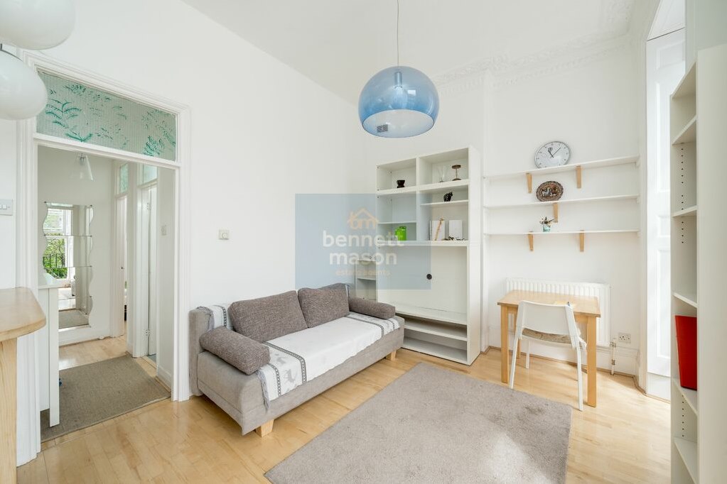 Property in Milner Square, London, N1 1TW
