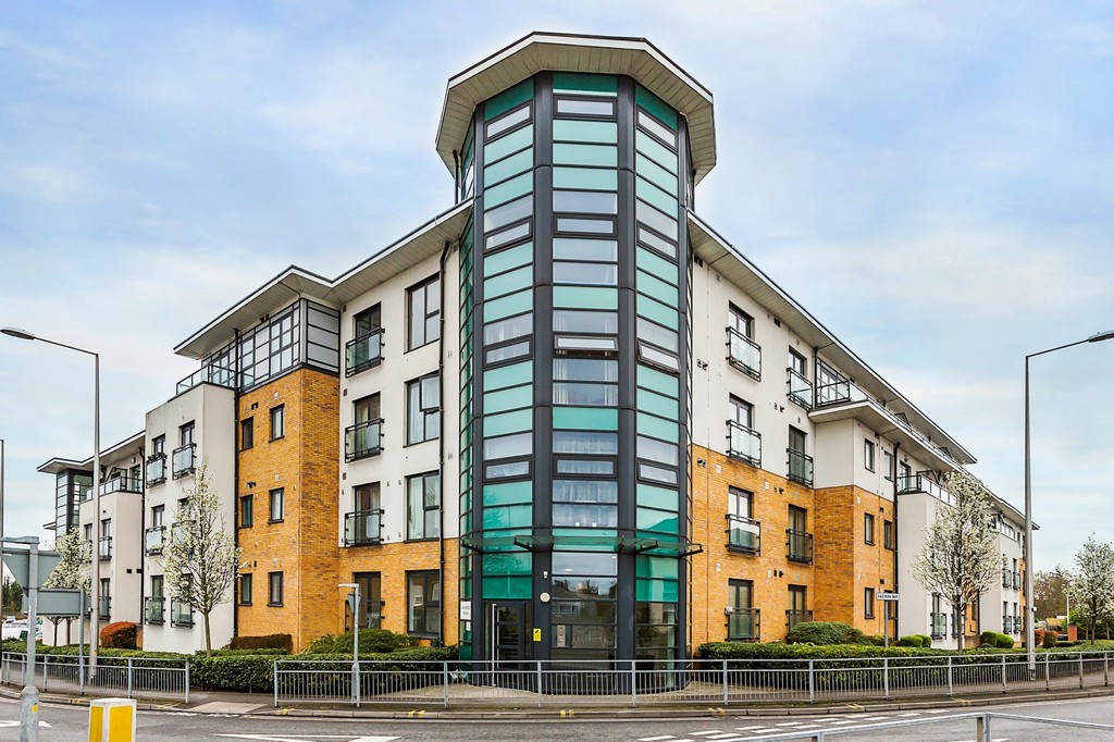 Property in Albany Heights, Hogg Lane, Grays, Essex, RM17 5XN
