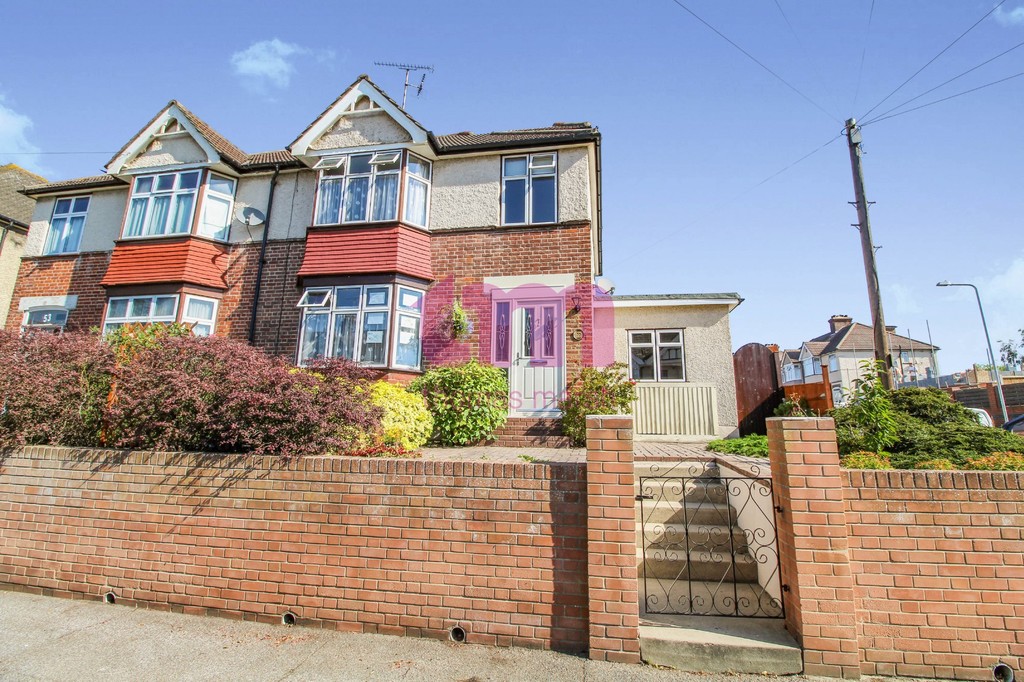 Property in High View Avenue, Grays, Essex, RM17 6RU
