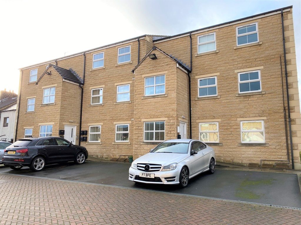 Property in Tannery Court, Dodworth, Barnsley, S75 3DY