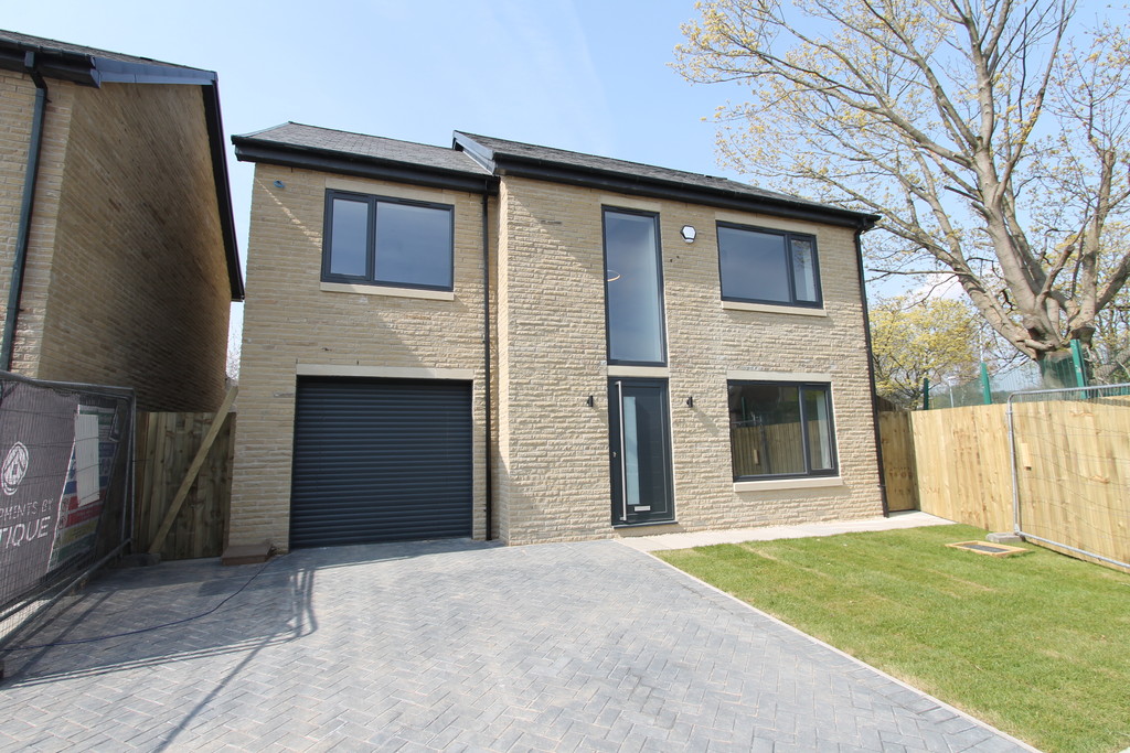 Property in Creswick Lane, Grenoside, Sheffield, S35 8NN