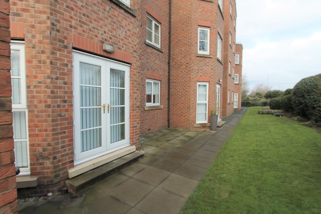 Property in Garden Court, Pogmoor, Barnsley, S70 6PY