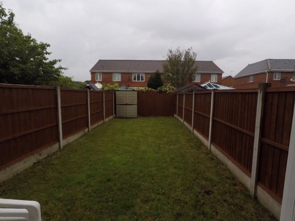 Property in Sherwood Drive, Prescot, L35