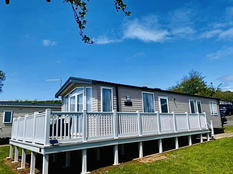 Property in Ivy Close, Devon Cliffs, Sandy Bay, Exmouth, EX8 5BT