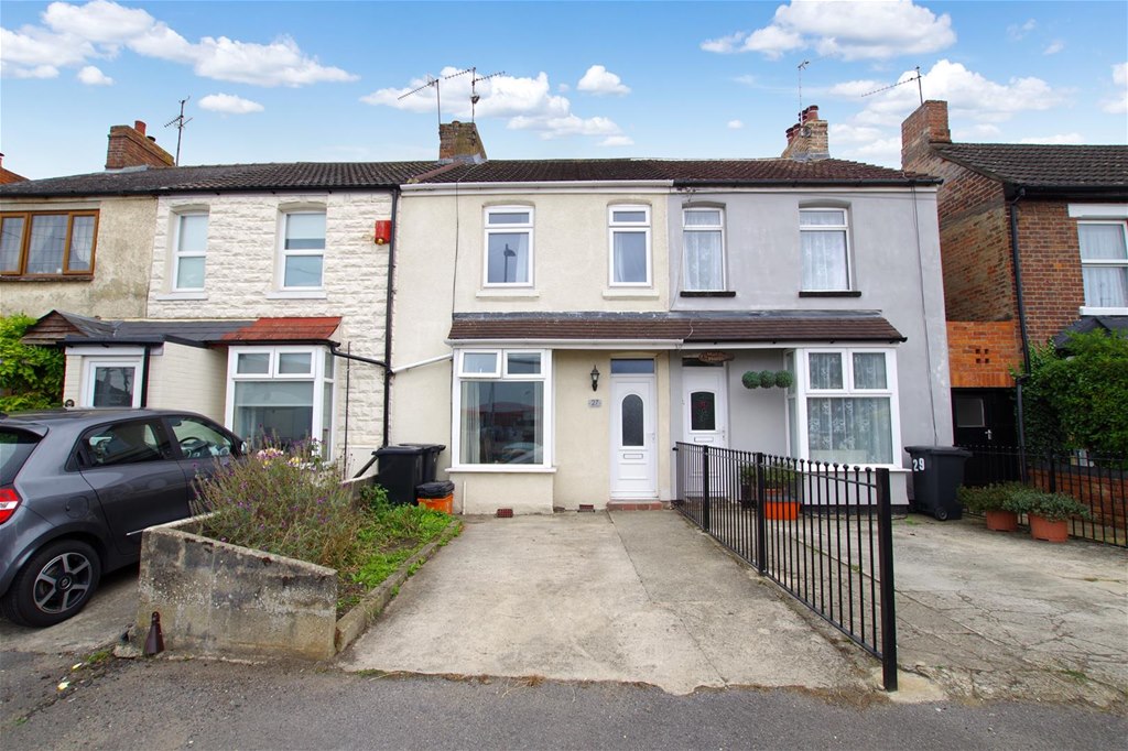 Property in Stratton Road, Swindon