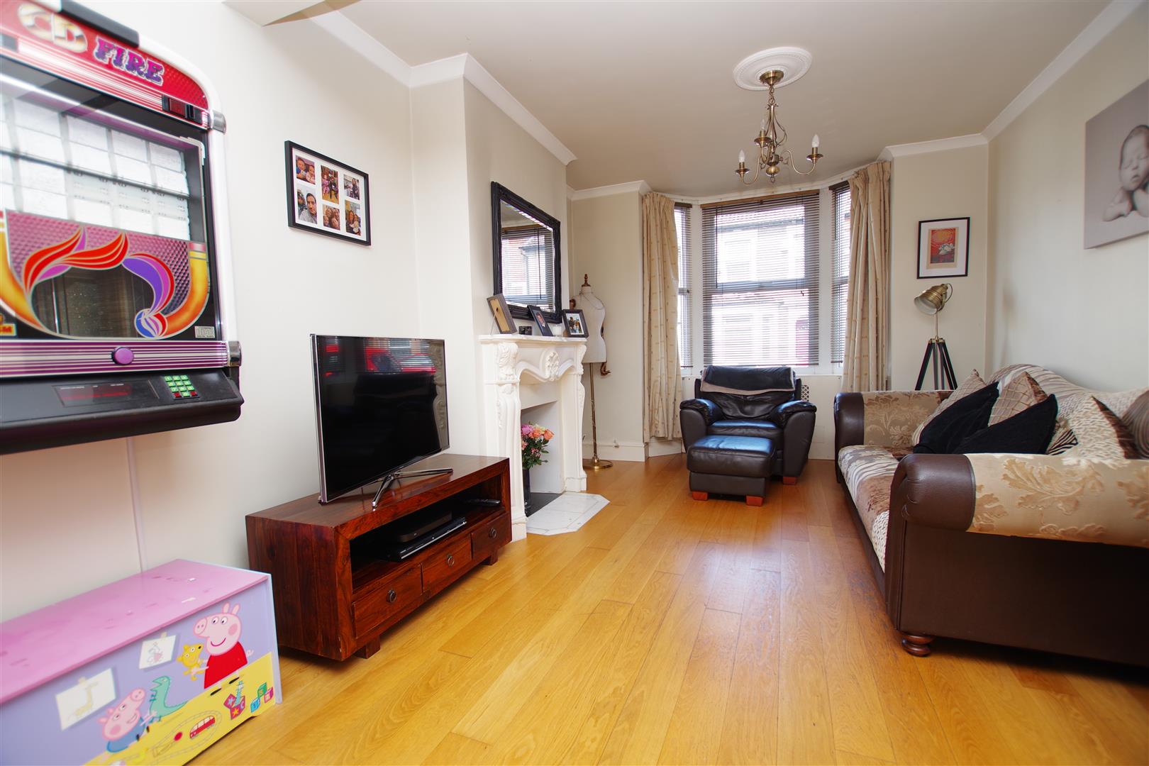 Property in Clifton Street, Swindon