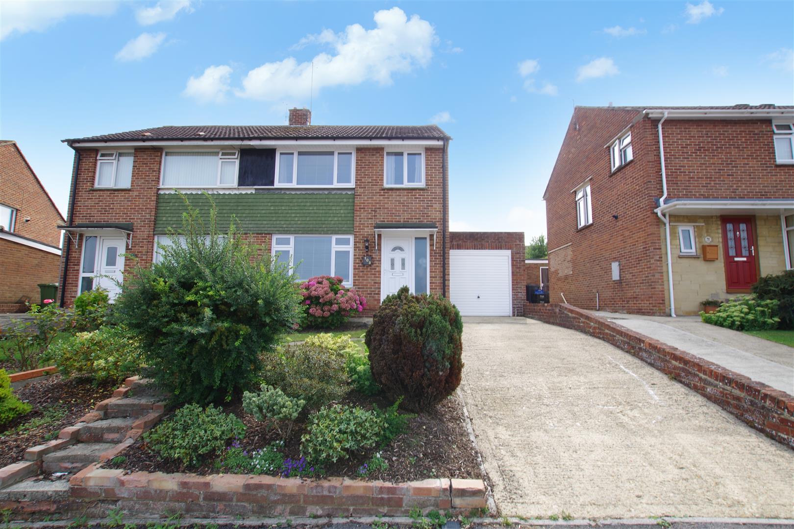 Property in Avonmead, Swindon