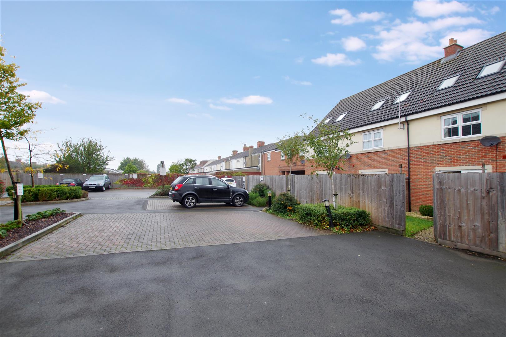 Property in Argyle Street, Swindon