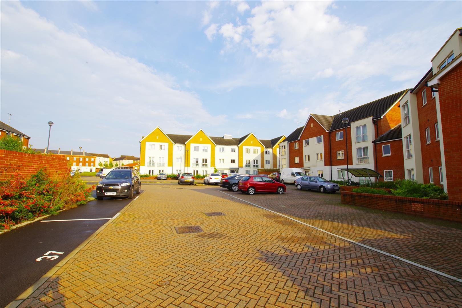 Property in Millgrove Street, Swindon