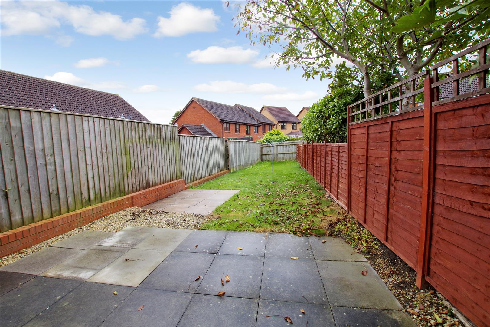 Property in Gilman Close, Swindon