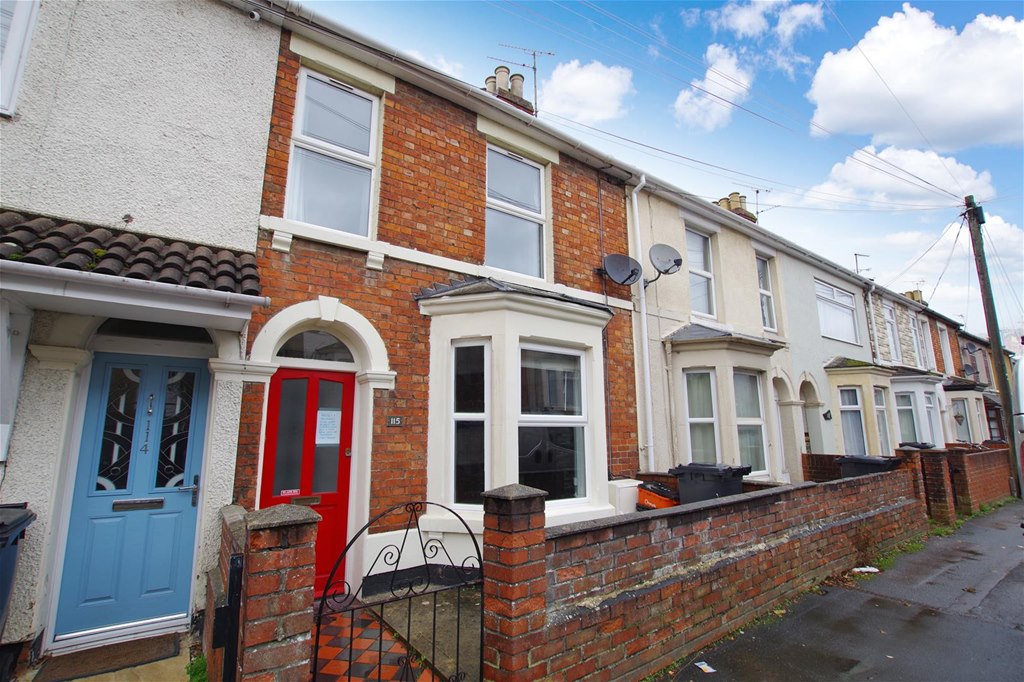 Property in William Street, Swindon