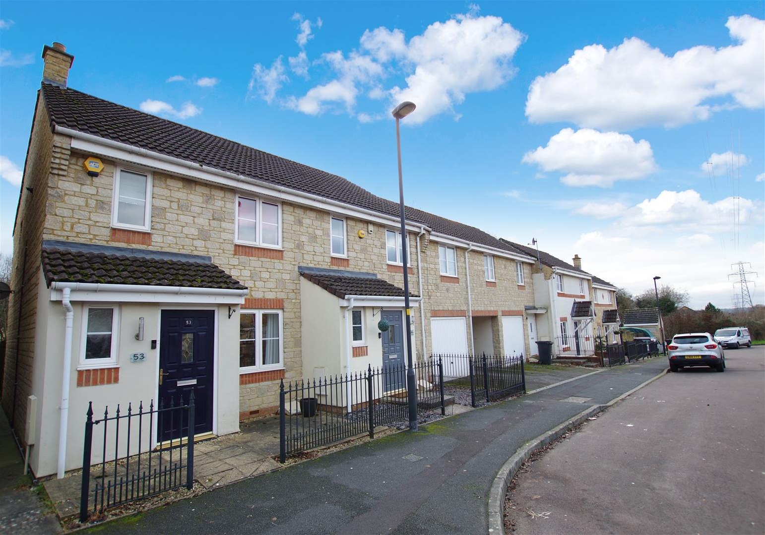 Property in Gable Close, Swindon