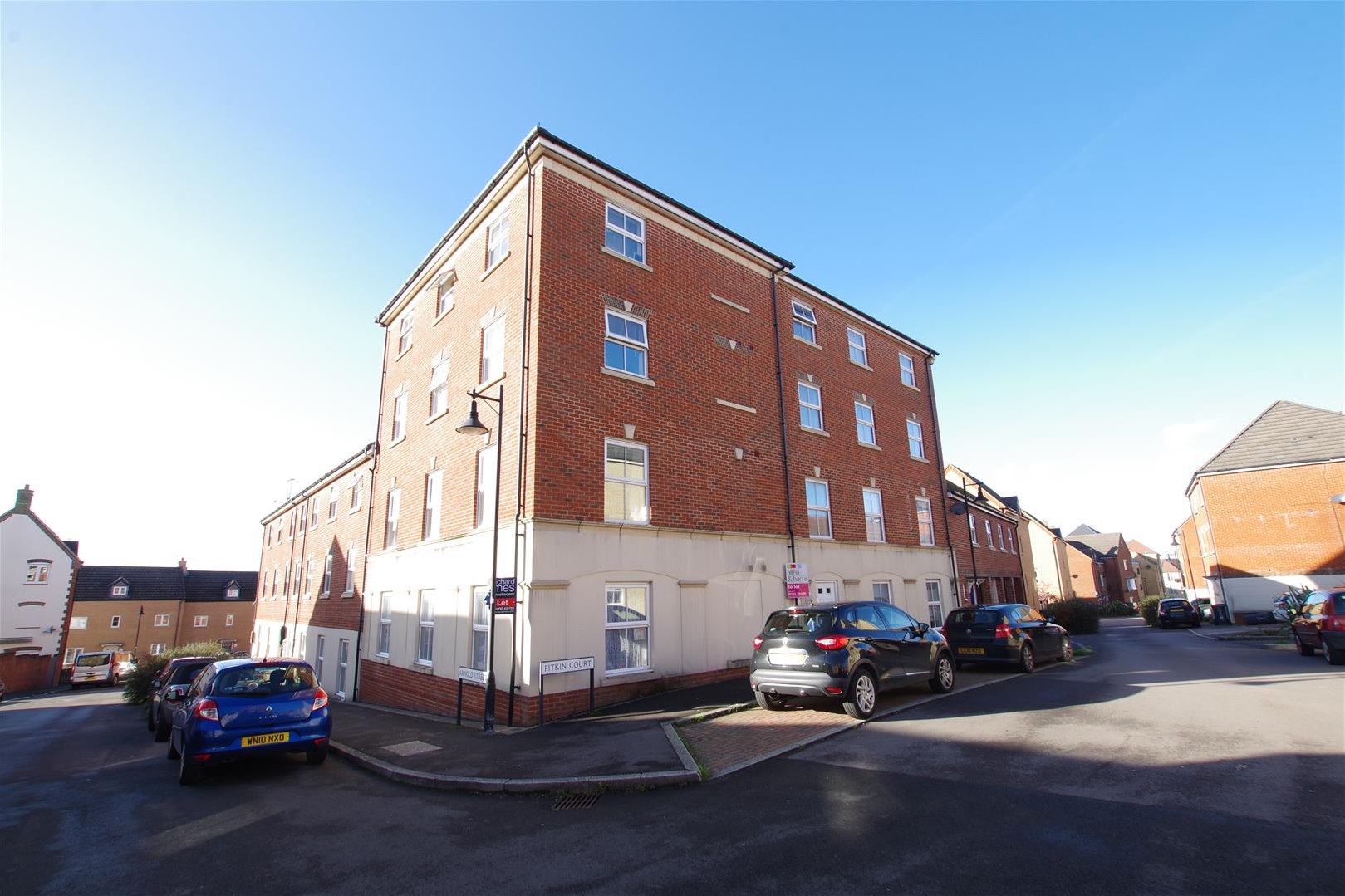 Property in Arnold Street, Swindon