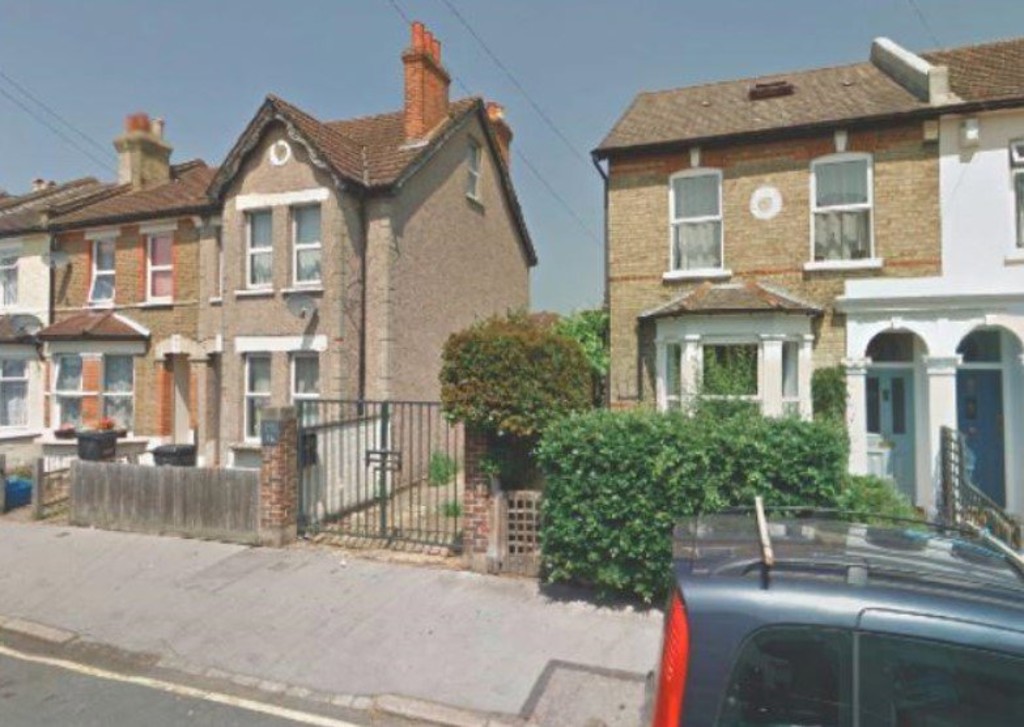 Property in Limes Road, Croydon, CR0 2HE