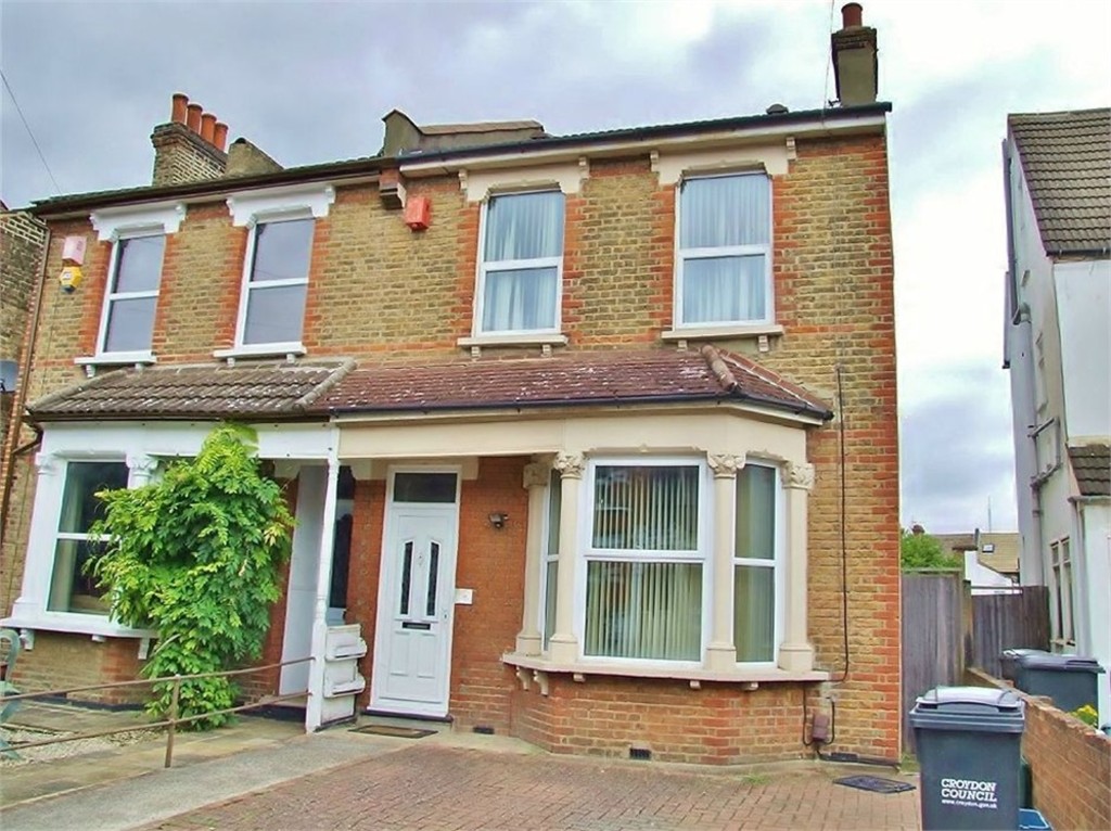 Property in Edith Road, Selhurst, London, SE25 5PQ