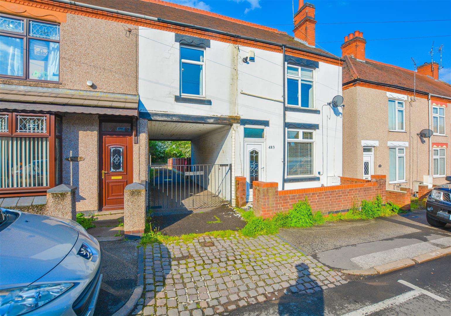 Property in Heath End Road, Nuneaton, Warwickshire, CV10 7HD