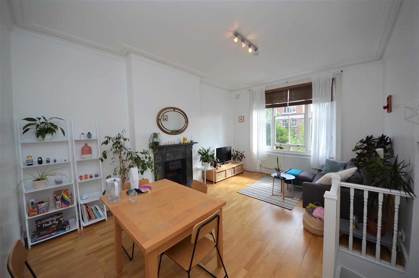Broadhurst Gardens, London, NW6