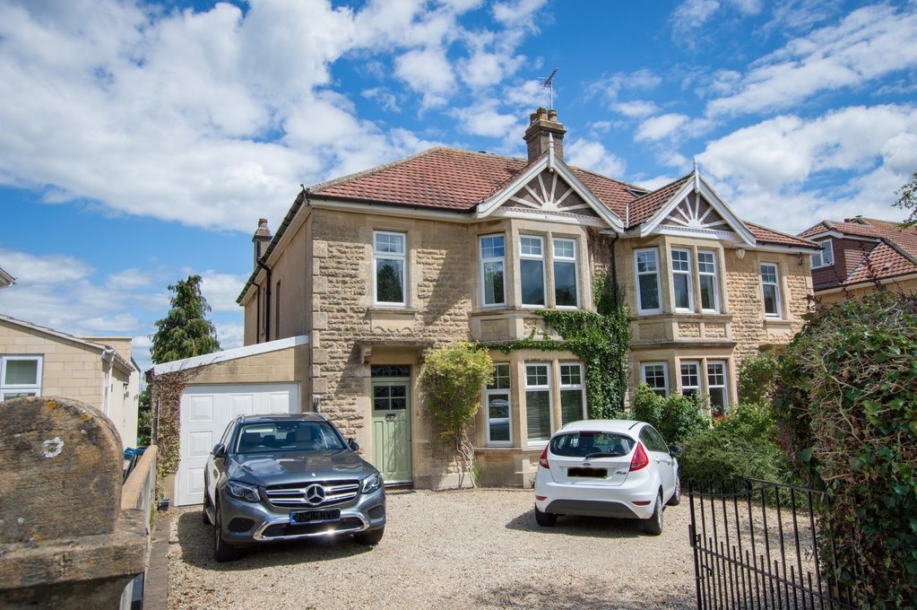 Property in Midford Road, Bath