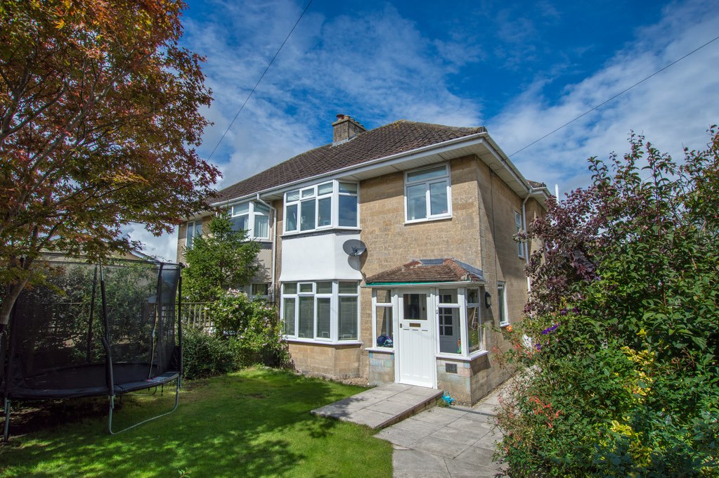 Property in Bloomfield Drive, Bath