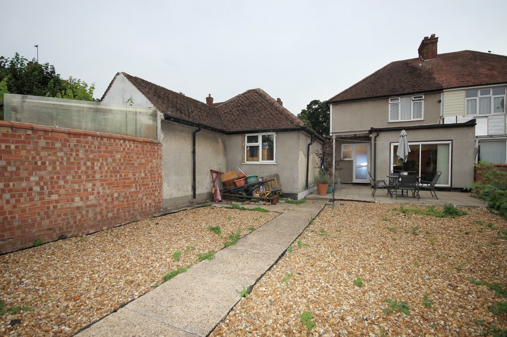 Property in Bedford Road , Kempston, Beds