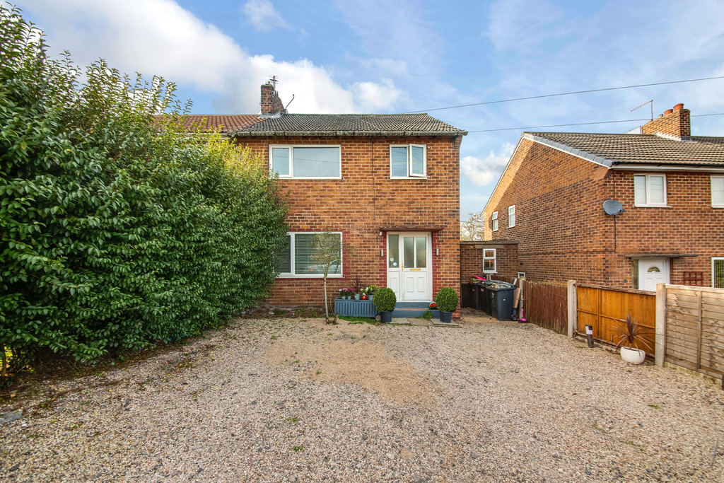 Property in Flanderwell Avenue, Bramley, Rotherham, S66 2QN