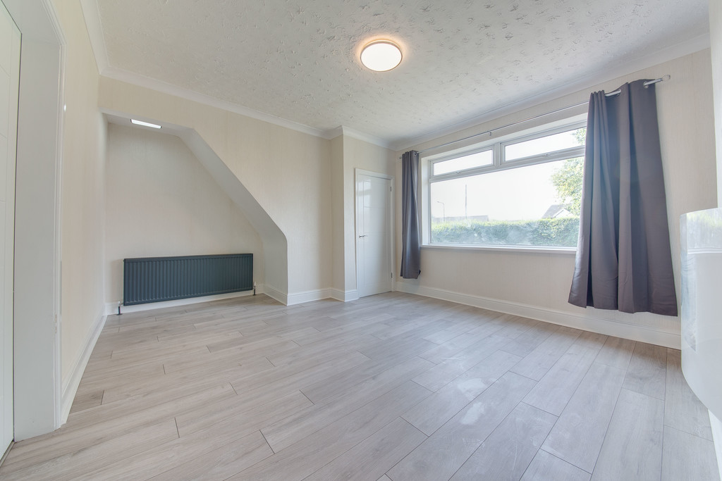 Property in Katherine Road, Thurcroft, Rotherham, S66 9HE