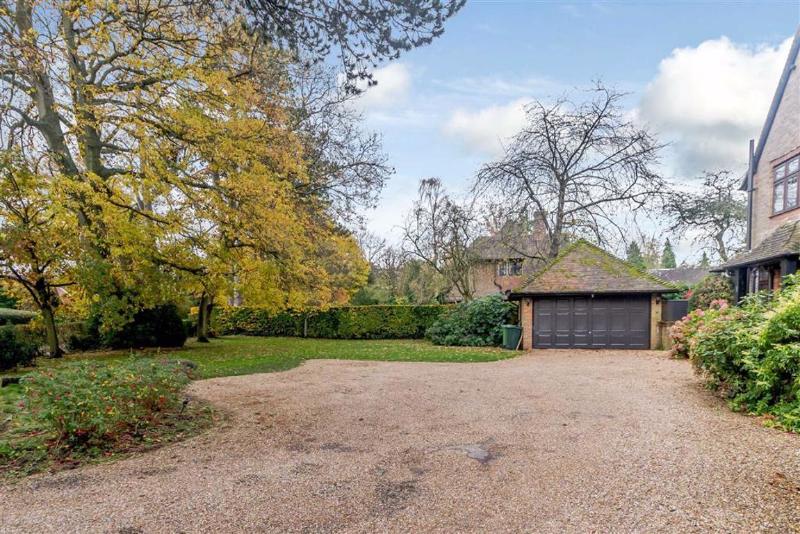 Property in Burtons Lane, Little Chalfont
