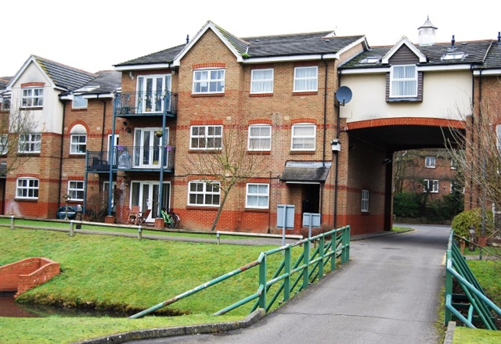 John Roberts & Co Estate agents based in Herts Home