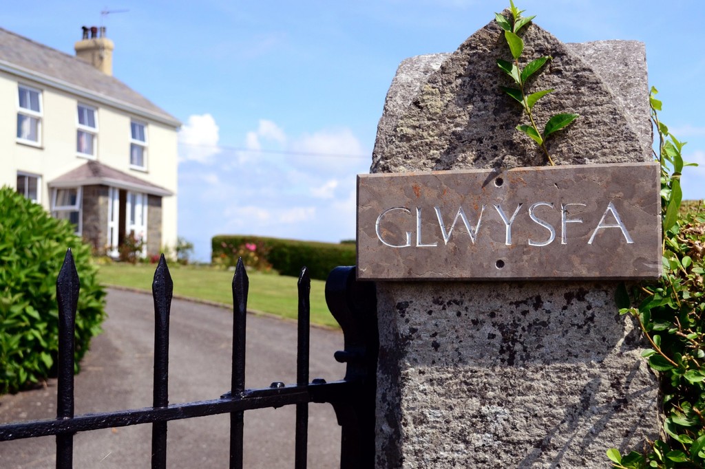 Property in Abererch, Pwllheli, Gwynedd, LL53 6PQ