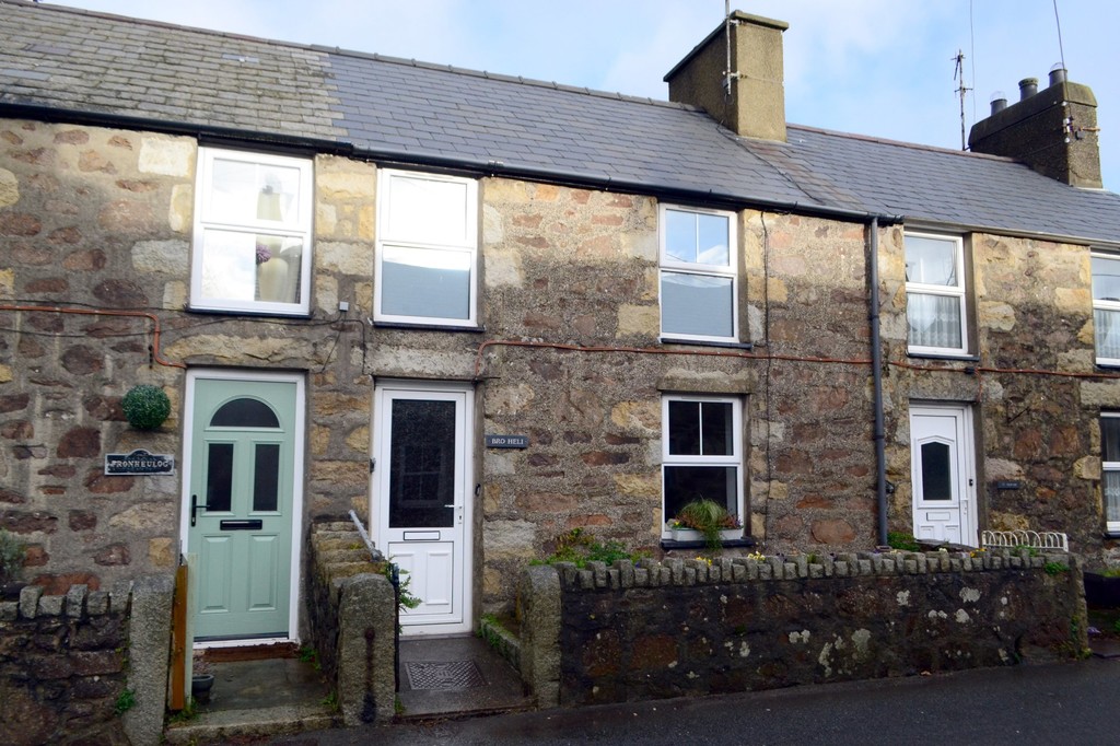 Property in Madryn Terrace, Llanbedrog, Pwllheli, LL53 7PF
