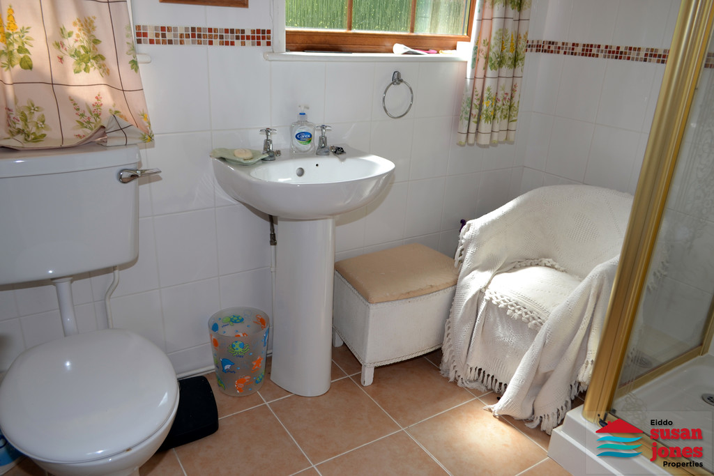 Property in Rhydyclafdy, Pwllheli, LL53 7YP