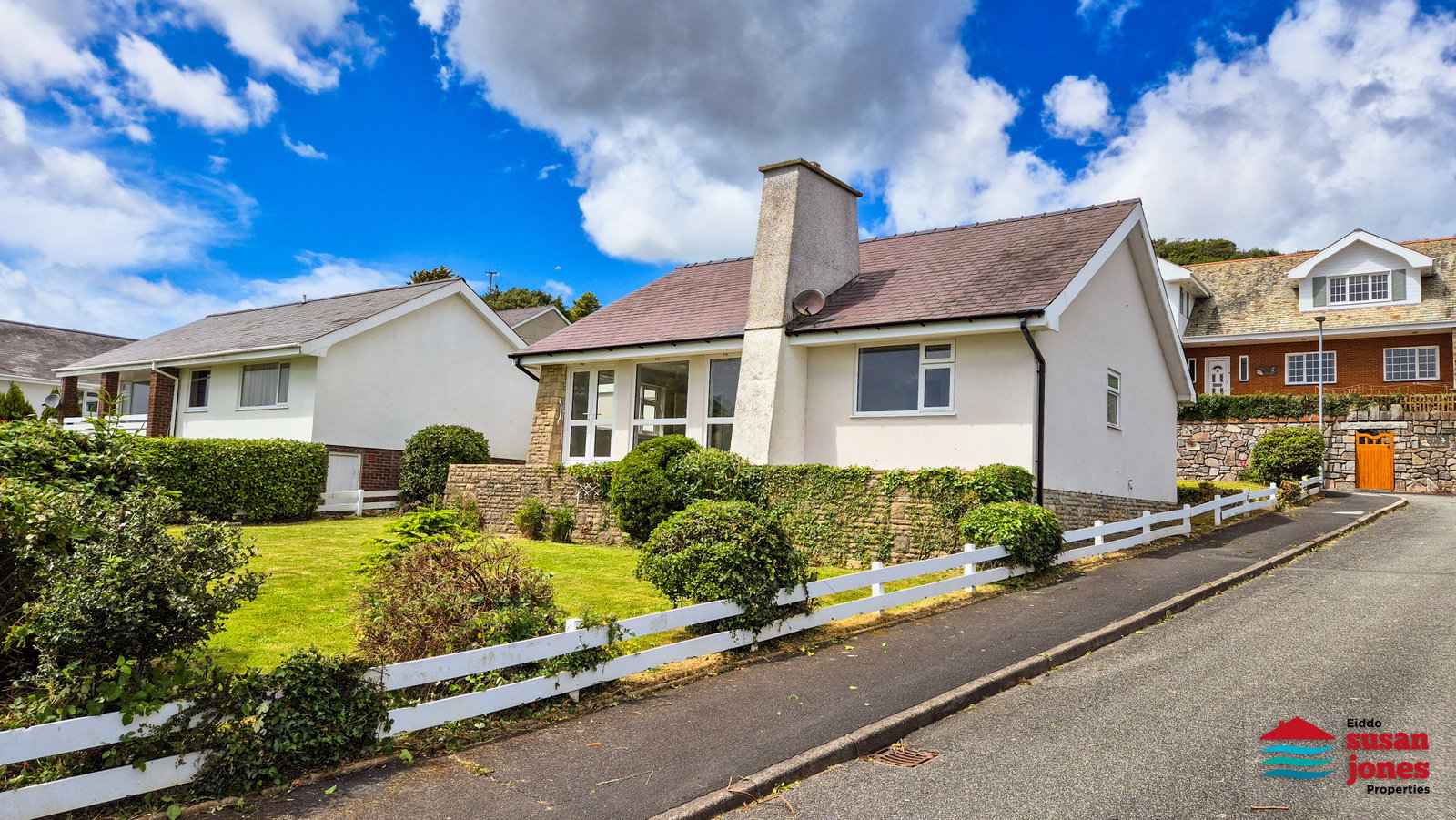 32 Erwenni, Pwllheli LL53