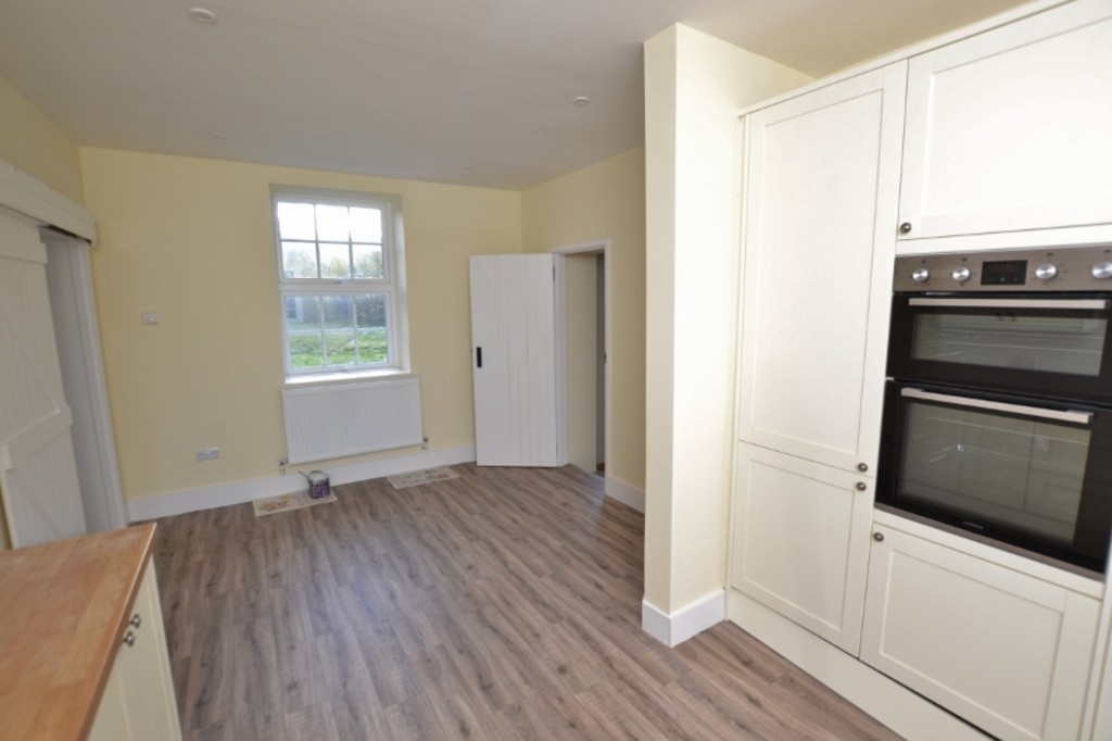 Property in Duncton, Petworth