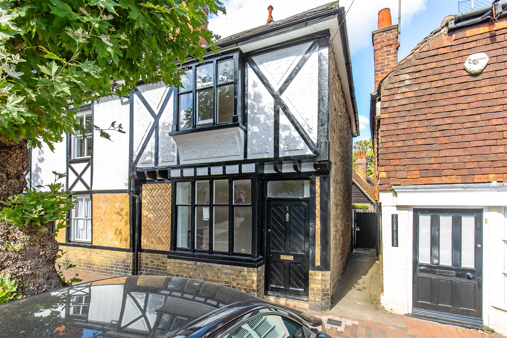 High Street, Brasted, TN16