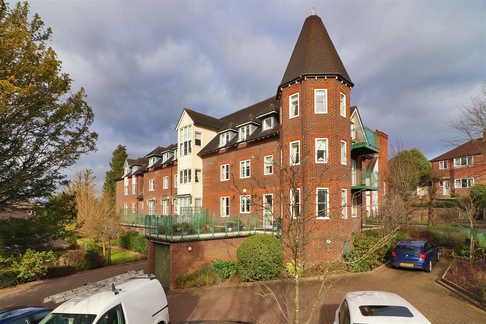 Property in Lime Tree Walk, Sevenoaks, TN13