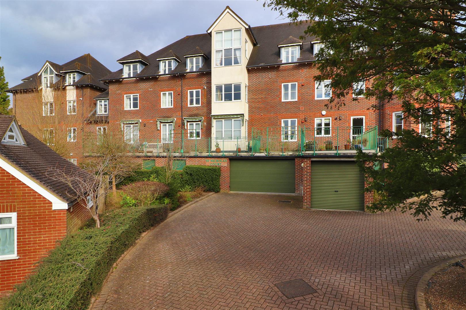 Property in Lime Tree Walk, Sevenoaks, TN13