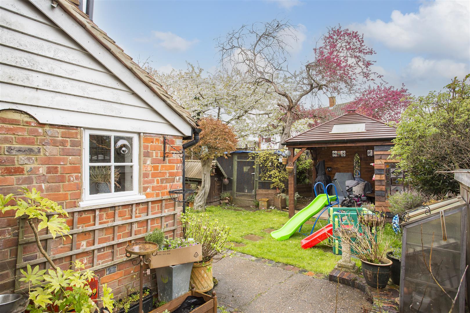 Property in Five Oak Green Road, Five Oak Green, TN12