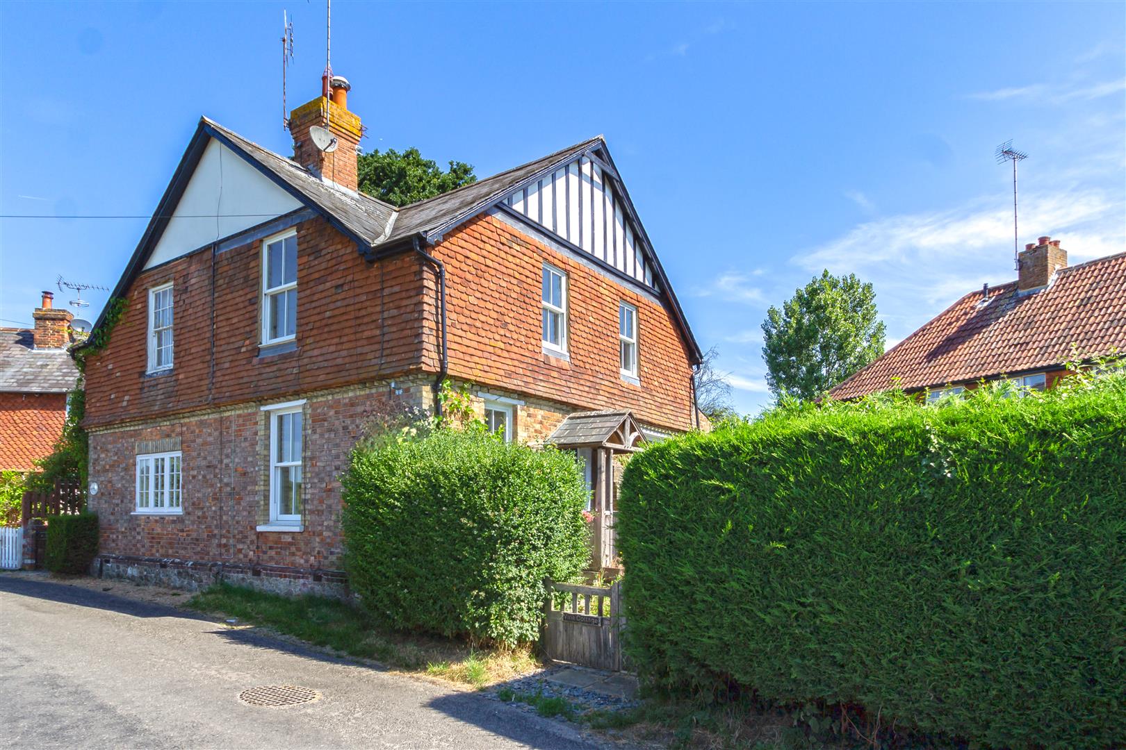 Station Road, Brasted, TN16