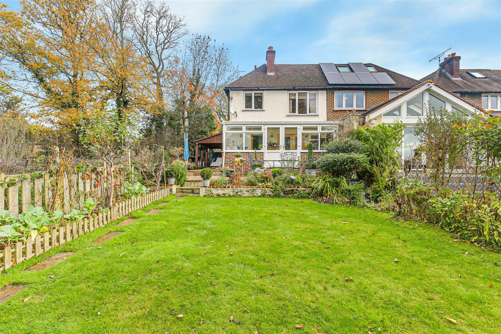 Property in Hurst Green Road, Oxted, RH8