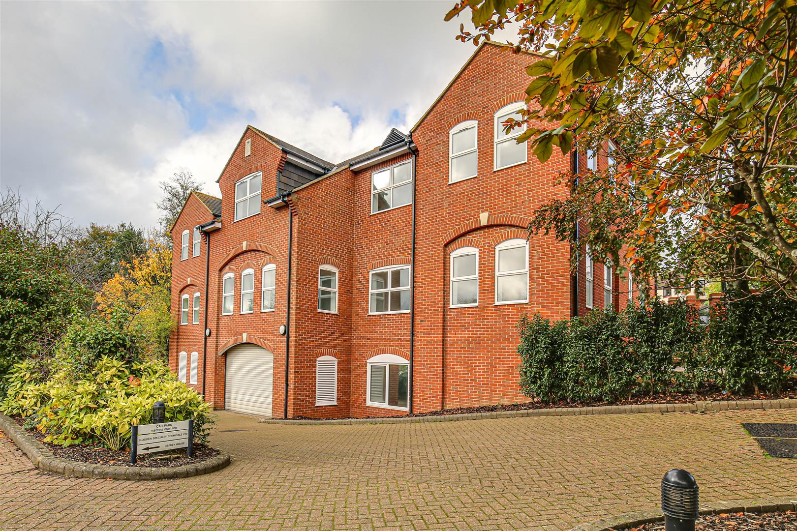 Black Eagle Close, Westerham, TN16