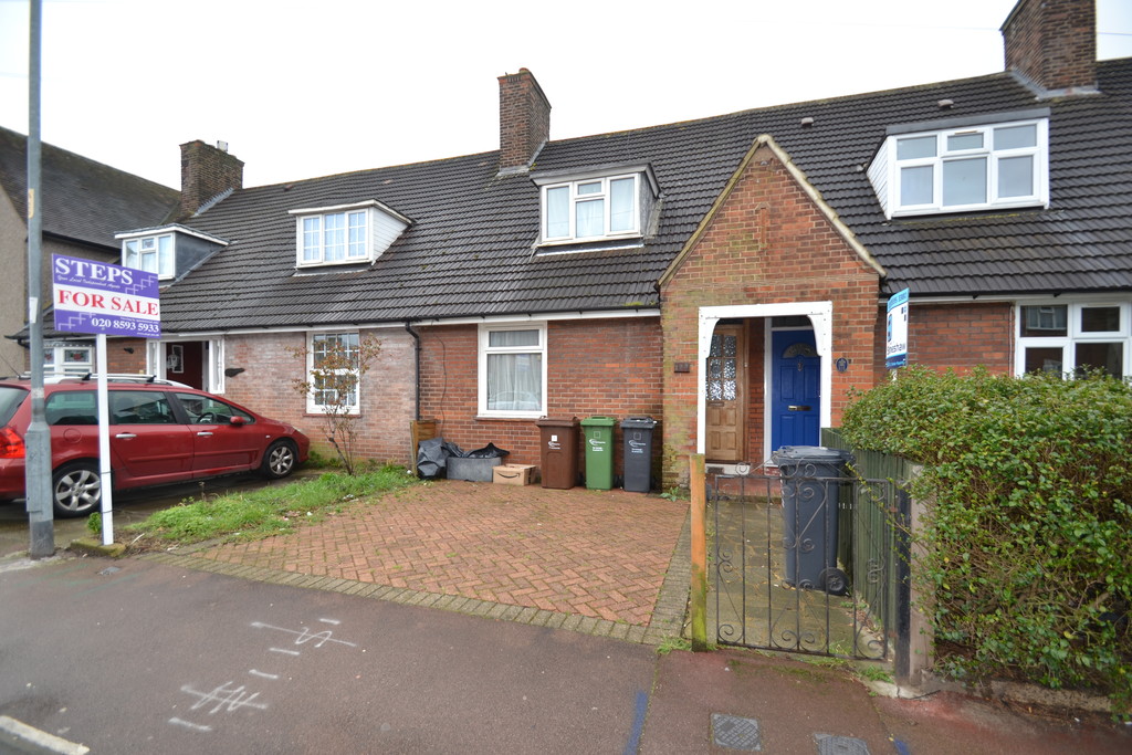 Property in Arnold Road, Dagenham, RM9 6AW