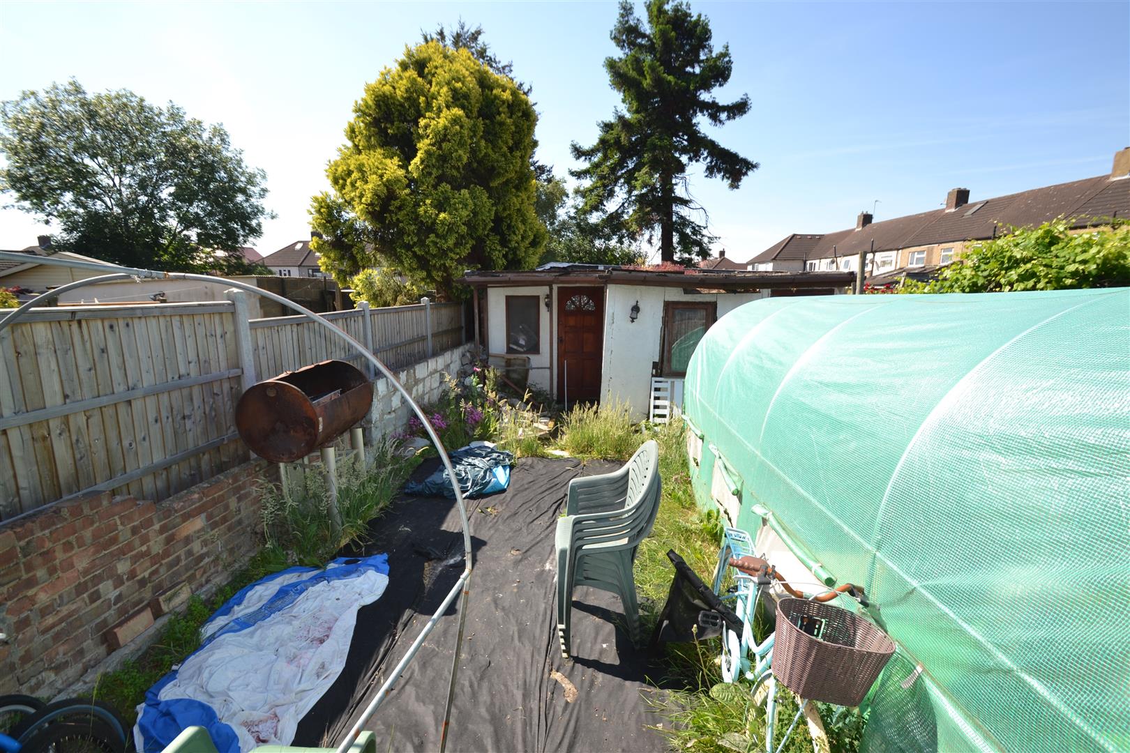 Property in Glencoe Drive, Dagenham, RM10 7NS