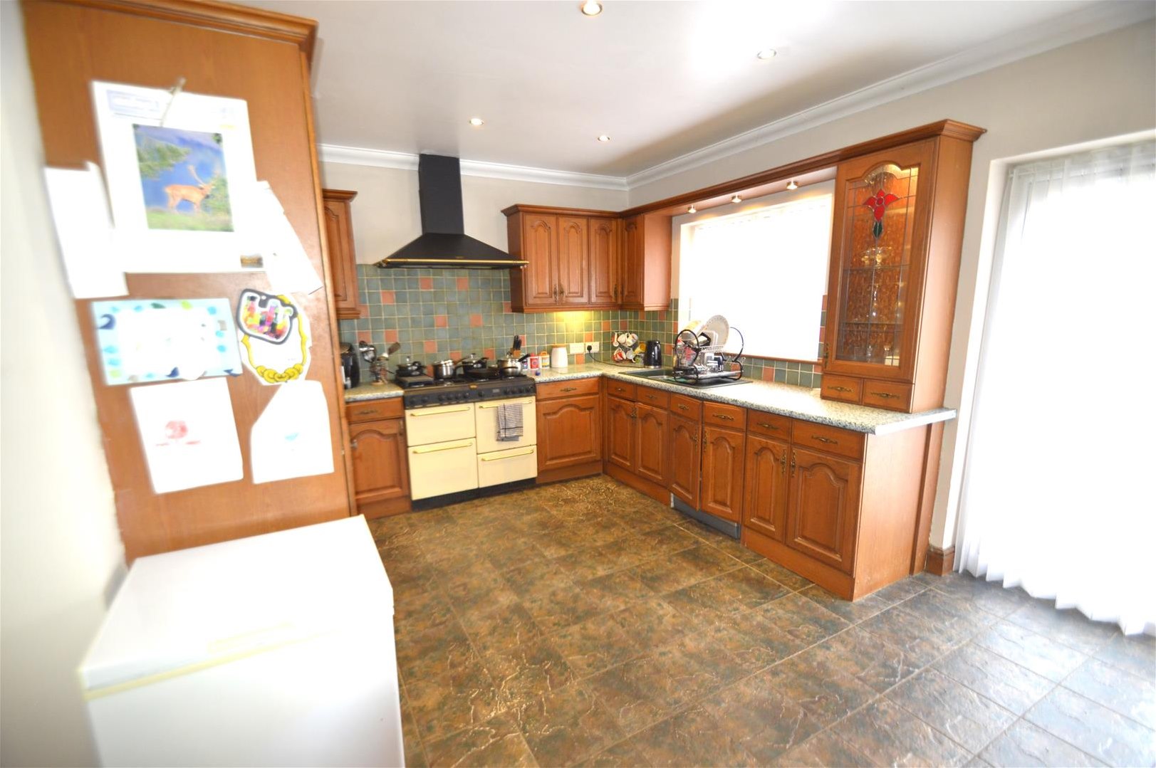 Property in Bridport Avenue, Romford, RM7 9HP