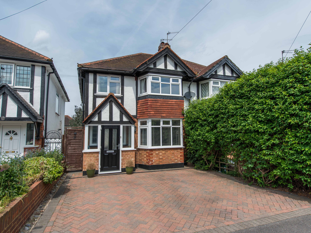 Surrey Estate Agents Paul Graham