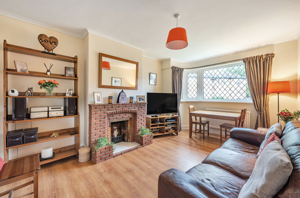 Property in Reynolds Close, Carshalton, SM5 2AZ