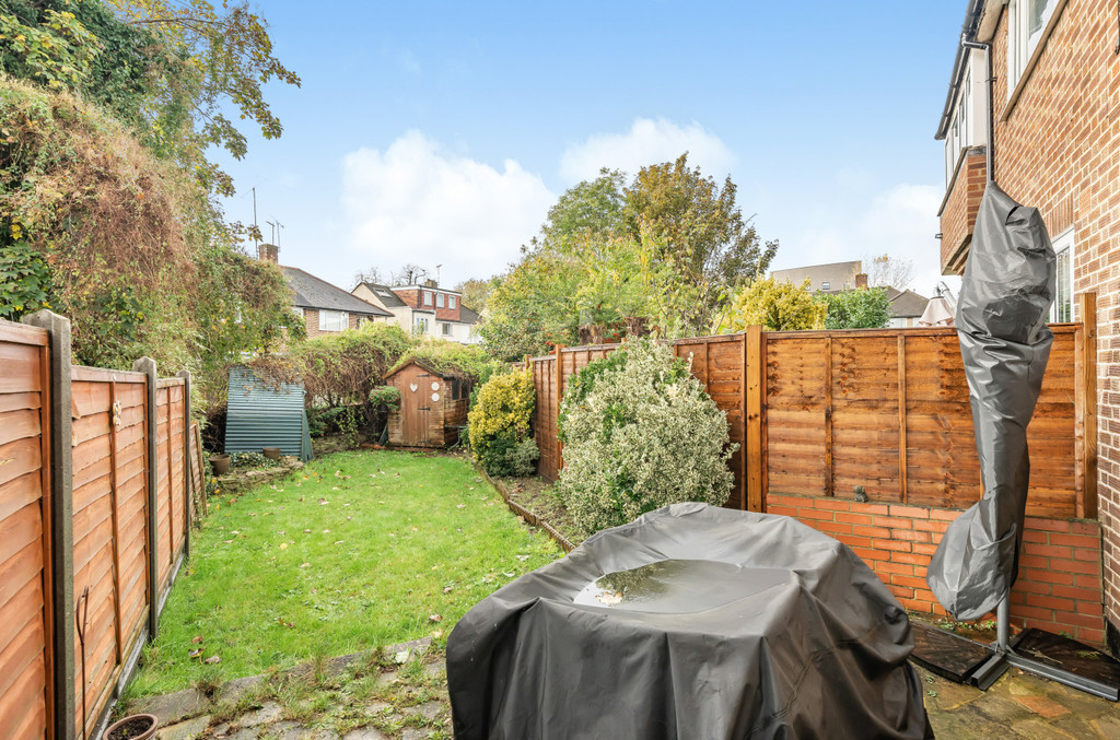 Property in Reynolds Close, Carshalton, SM5 2AZ
