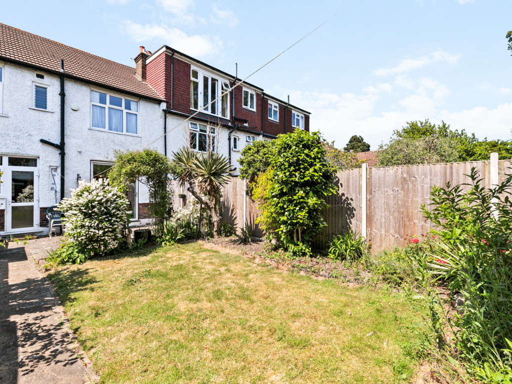 Property in Westcroft Road, Carshalton, SM5 2TG