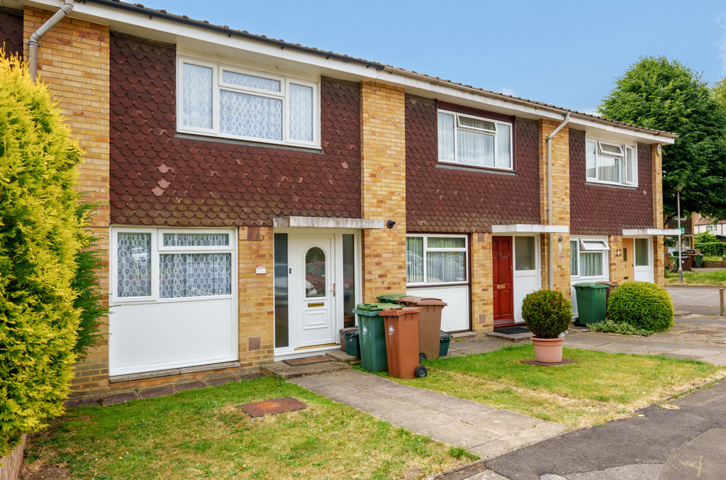 Property in Newent Close, Carshalton, SM5 1LR