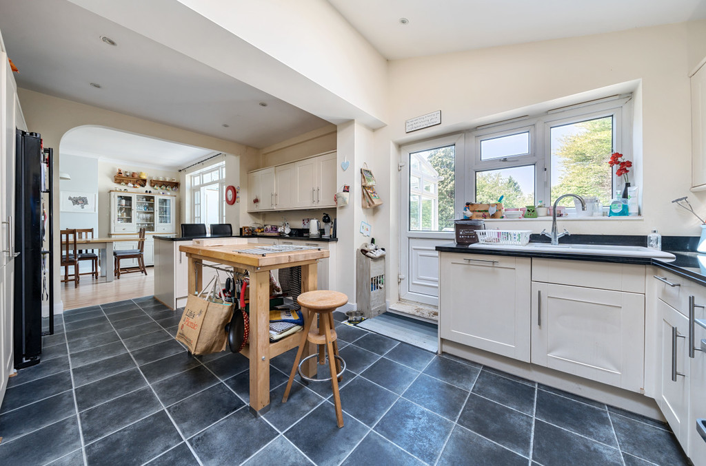 Property in East Drive, Carshalton, SM5 4PB