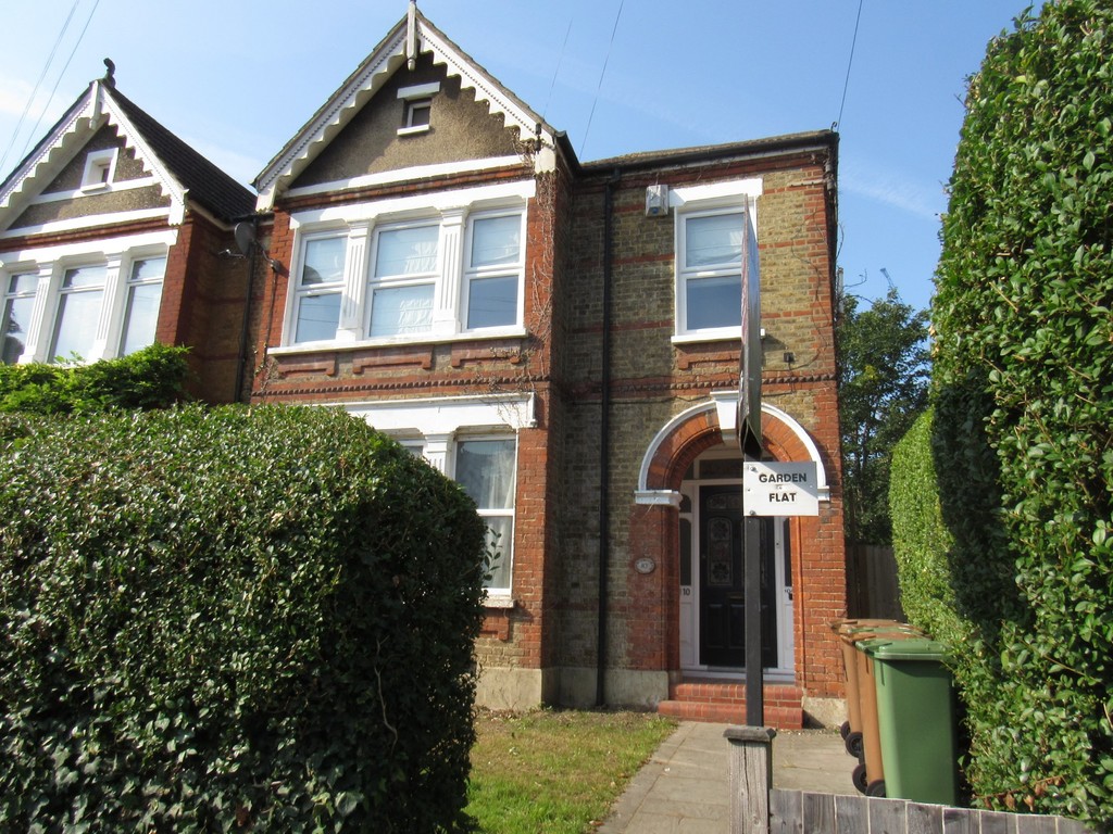 Property in Blenheim Gardens, South Wallington, Surrey, SM6 9PH